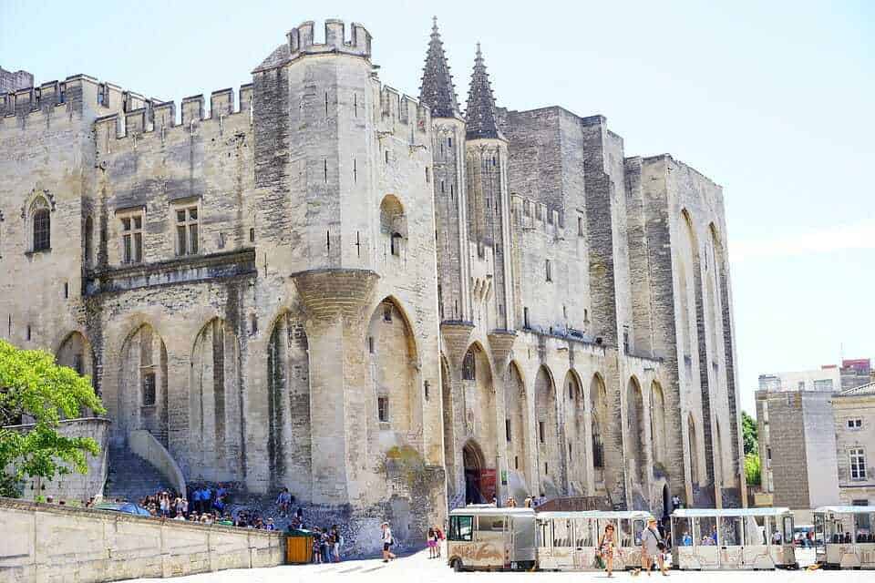 15. palais des papes