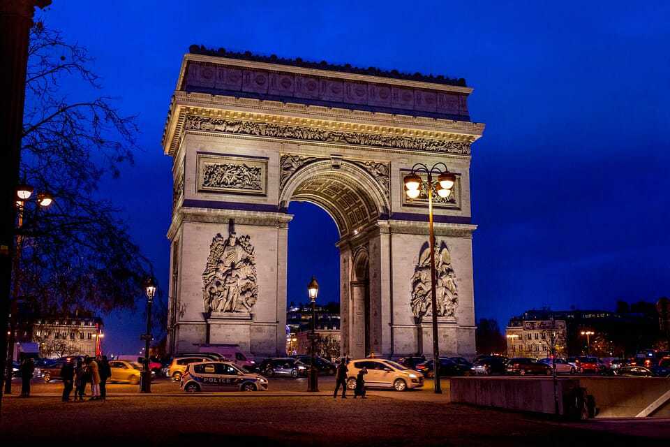 2. arc de triomphe