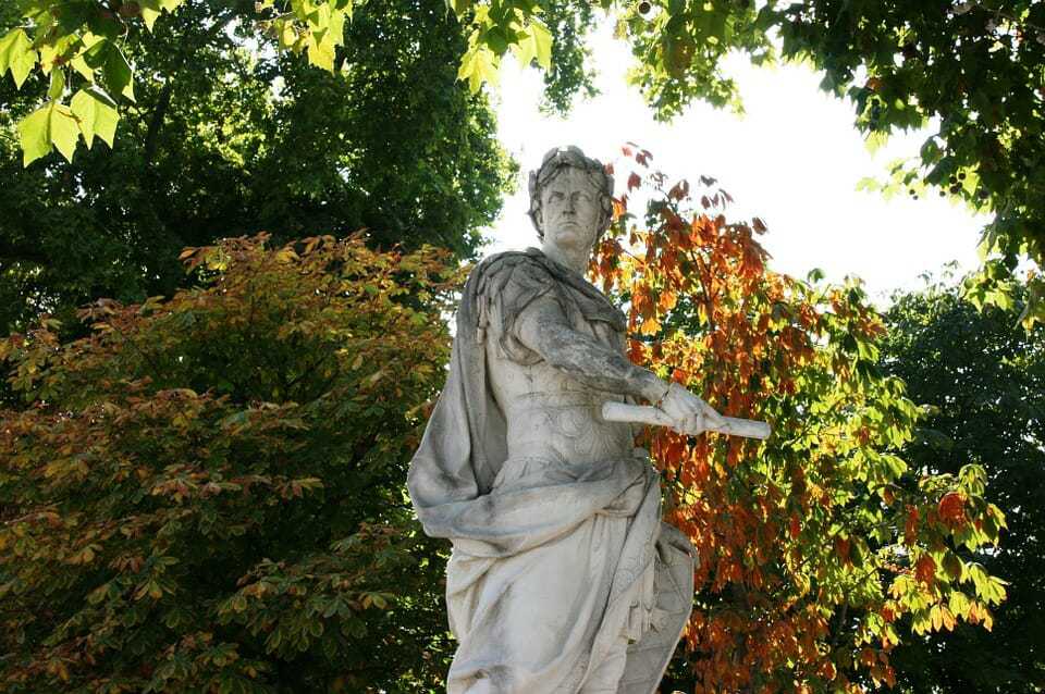 20. tuileries garden