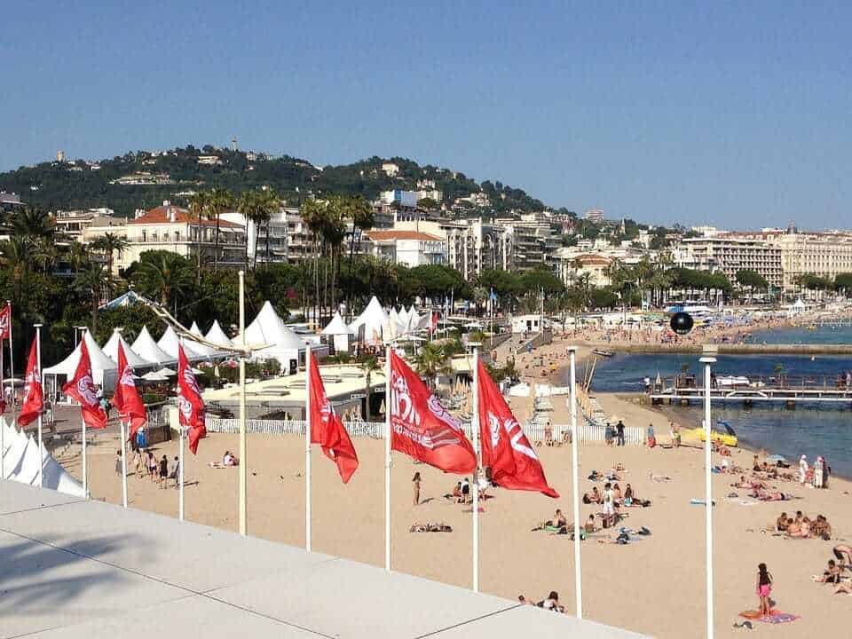 39. CAnnes