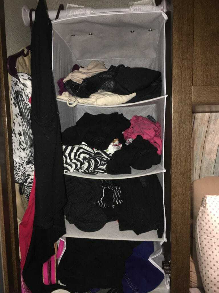 in closet hanging shelve storage