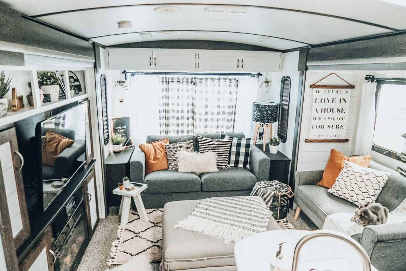 8 Brilliant RV Renovation Ideas You Have to See to Believe Your RV