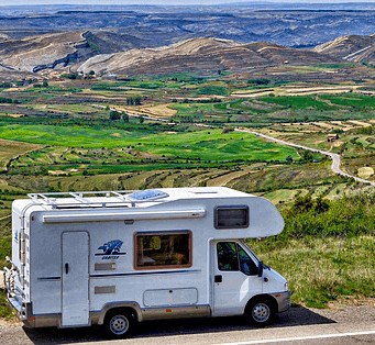 Your RV Lifestyle logo