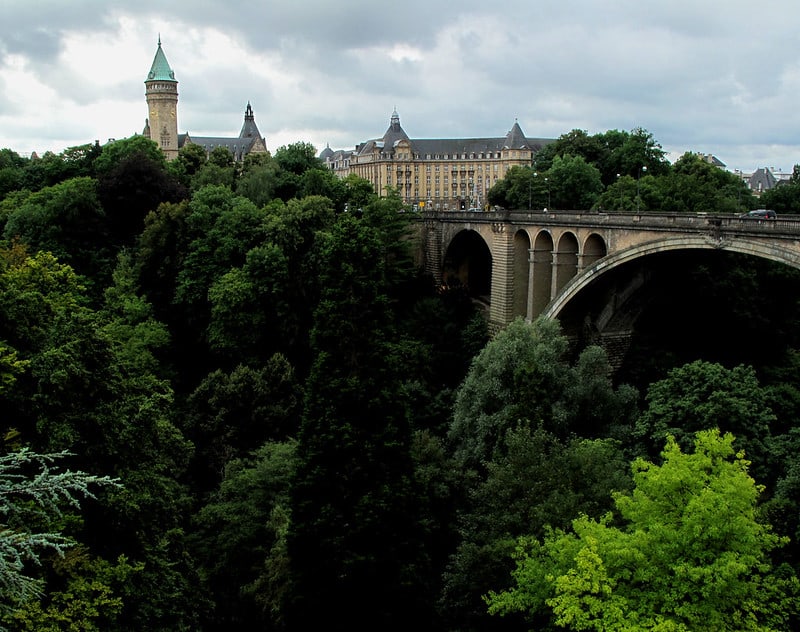 10. Ponte Adolphe