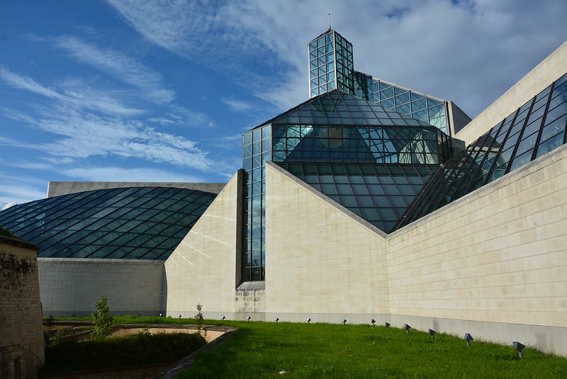 13. MUDAM