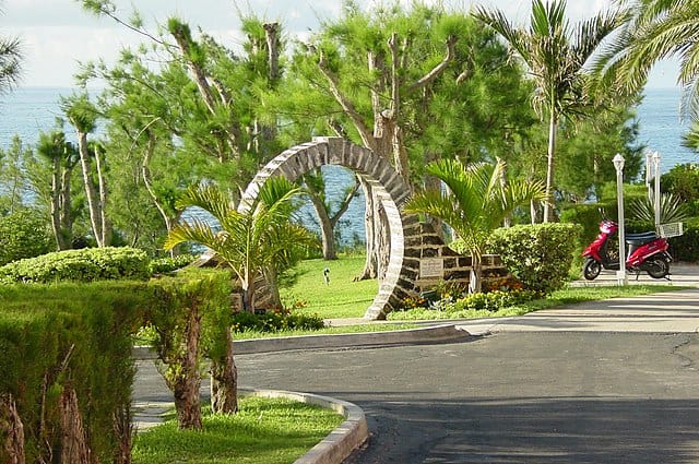 25. Moon Gate in Somers Garden